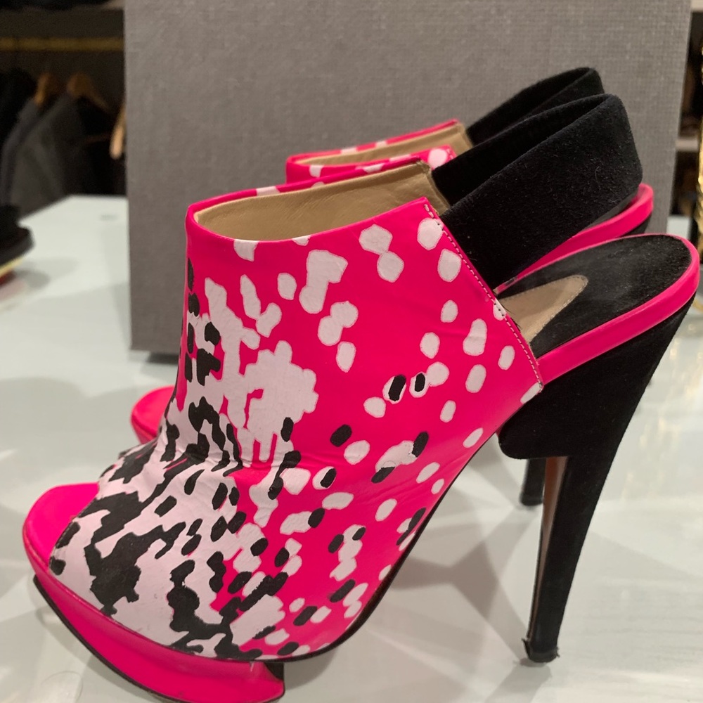 Designer shoes - Picture 3 of 8